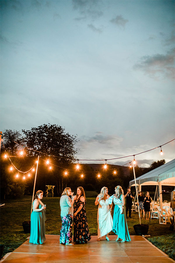 Melinda Burgess Photography Wedding at Fall City Farms