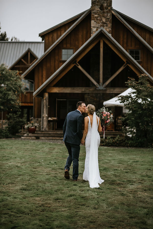 Erin Northcutt Photography Wedding at Fall City Farms