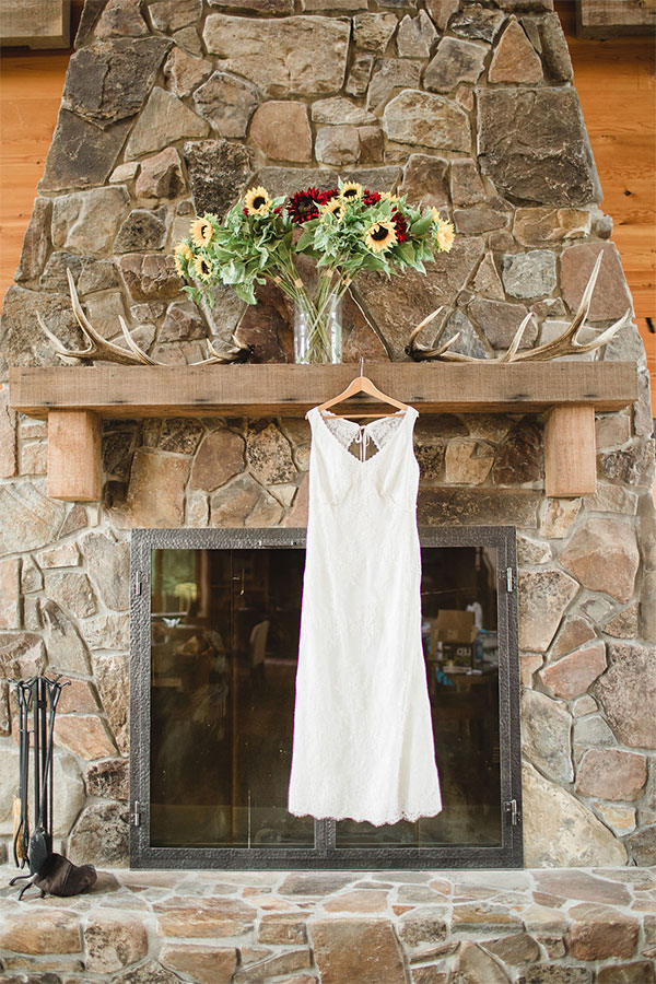 Melinda Burgess Photography Wedding at Fall City Farms