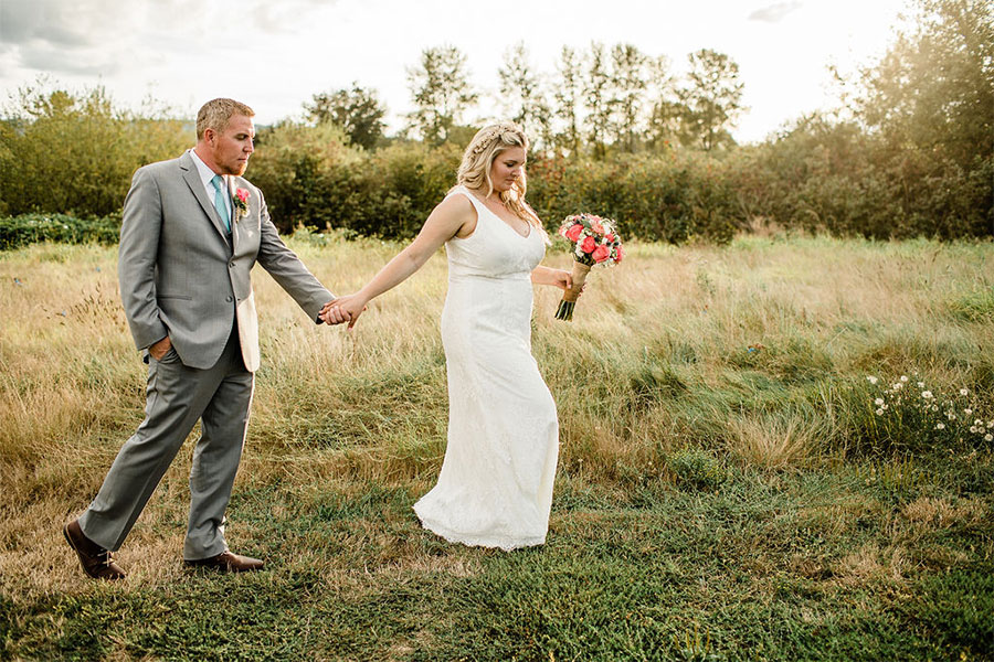 Melinda Burgess Photography Wedding at Fall City Farms